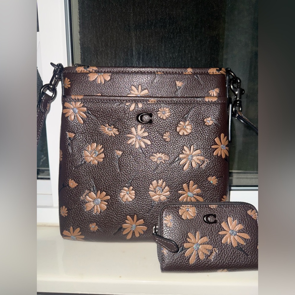 RARE MATCHING SET! Coach Kitt Messenger Crossbody Bag Purses Floral & Wallet